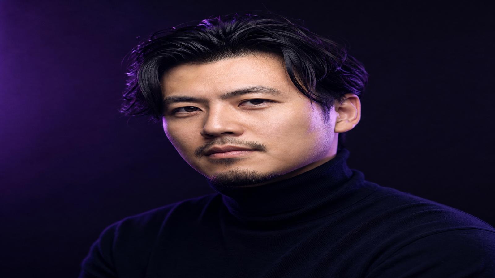 偷拍动漫导演周子墨